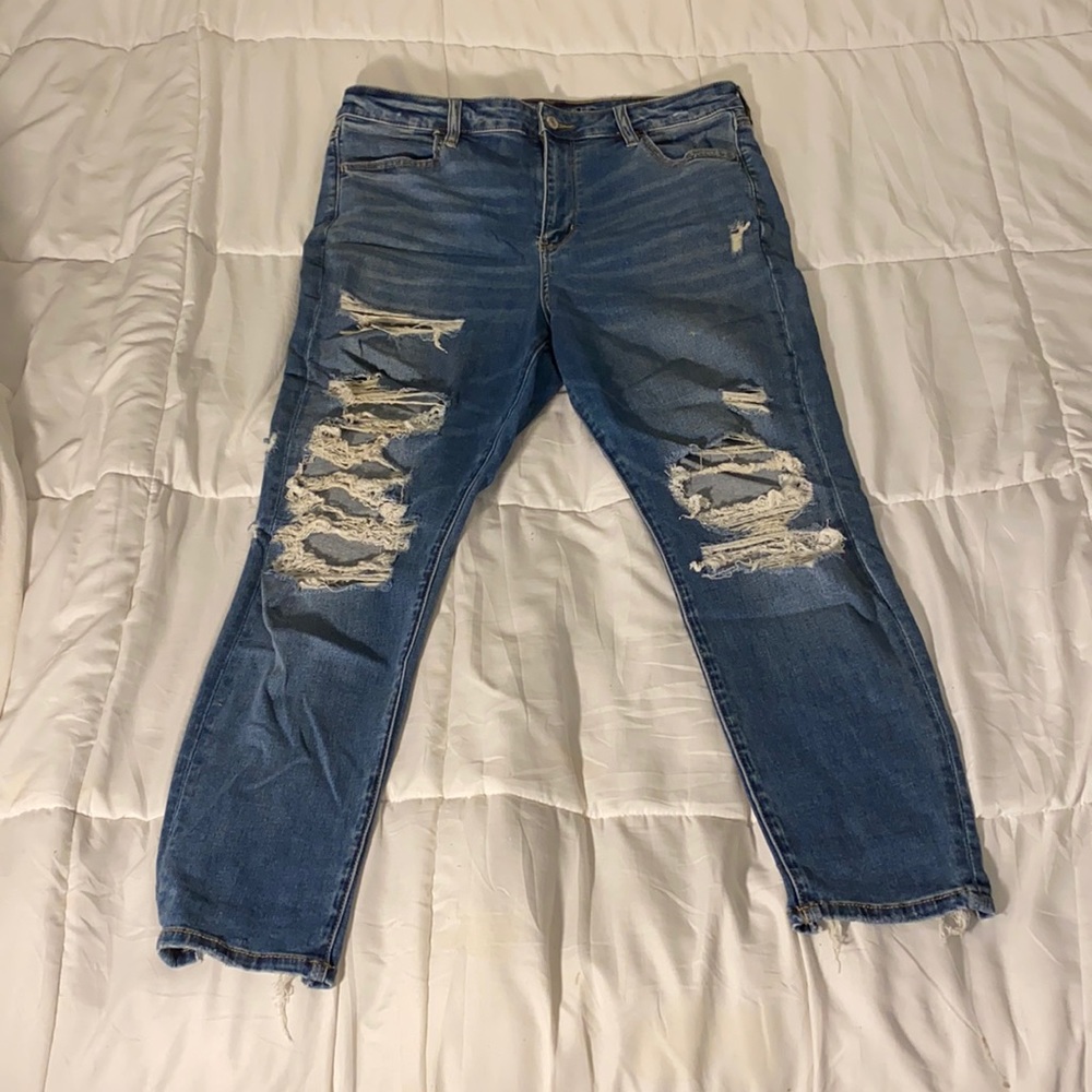 American Eagle Ne(x)t Level Stretch Distressed Jeans, size 16!